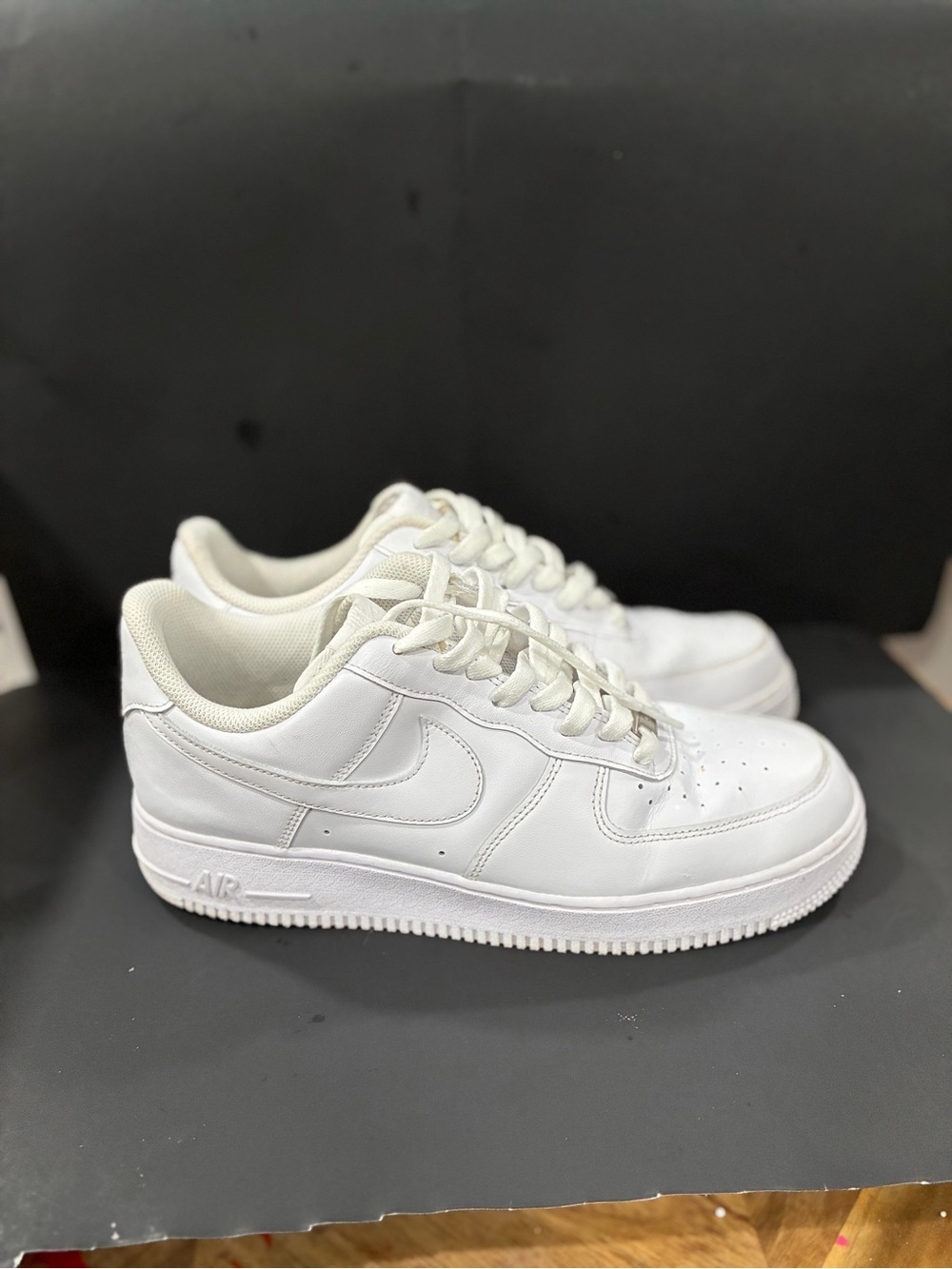 Nike White Men Low-Top Sneakers